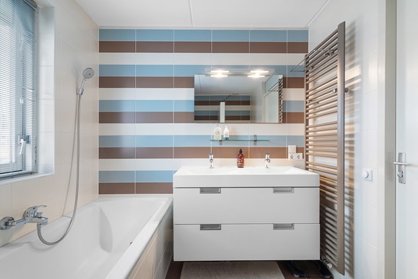 Medium property photo - Louis Paul Boonstraat 42, 1321 KC Almere